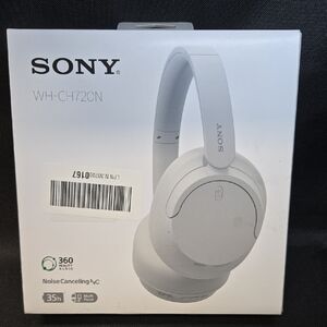 Sony WH-CH720N Noise-Canceling Headphones in White